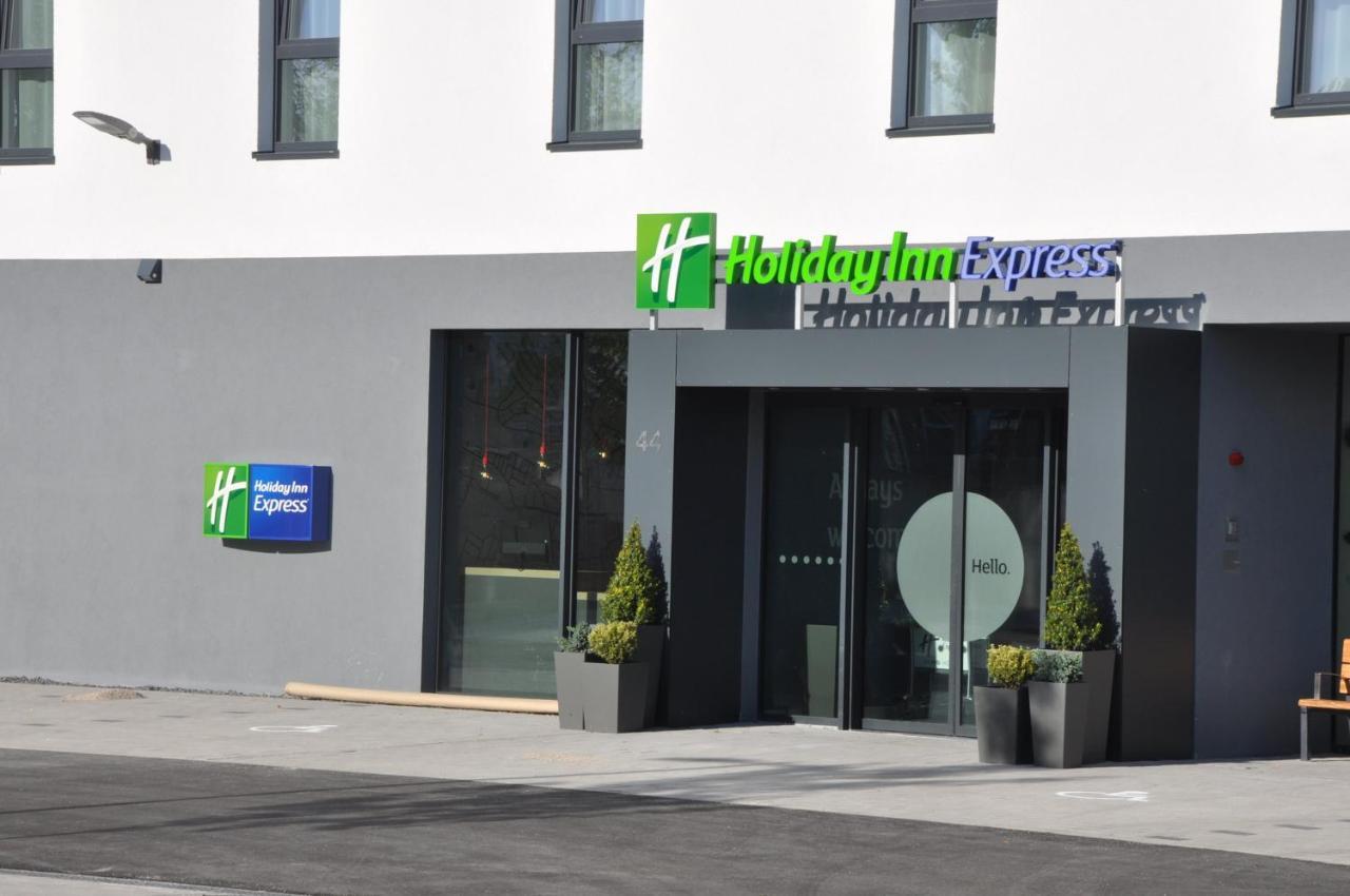 Holiday Inn Express - Sindelfingen By Ihg Eksteriør billede