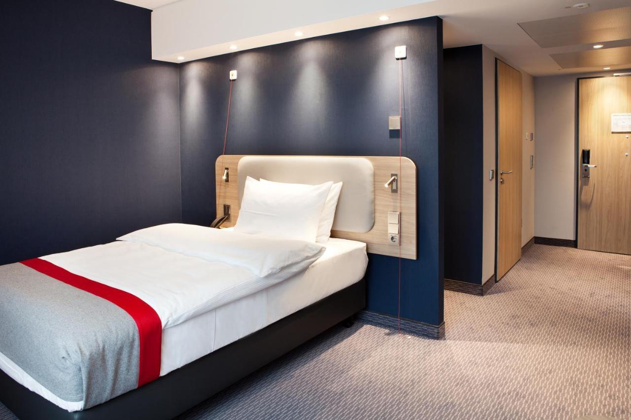 Holiday Inn Express - Sindelfingen By Ihg Eksteriør billede